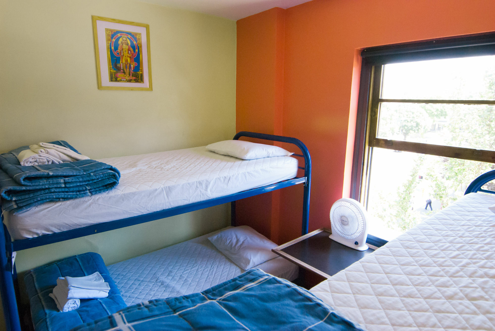 Ocean Island Inn | Backpackers | Suites Виктория Экстерьер фото
